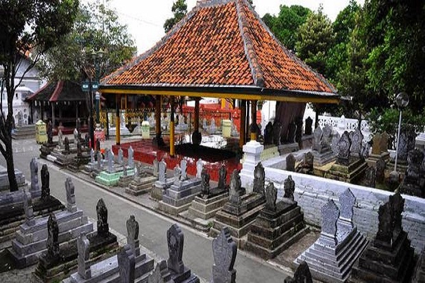 Detail Gambar Makam Sunan Gunung Jati Nomer 34