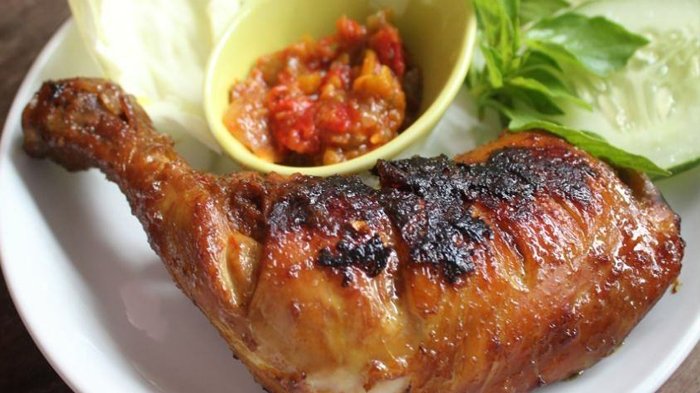 Detail Gambar Makanan Ayam Bakar Nomer 46