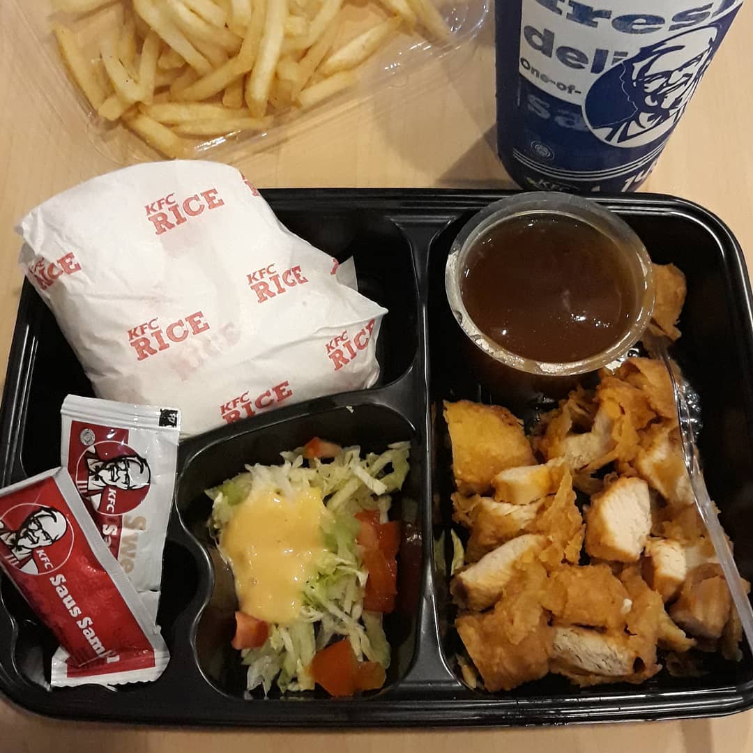 Detail Gambar Makanan Di Kfc Nomer 25