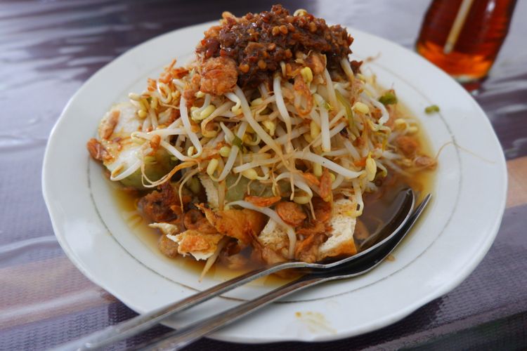 Detail Gambar Makanan Kas Lontong Balap Nomer 4