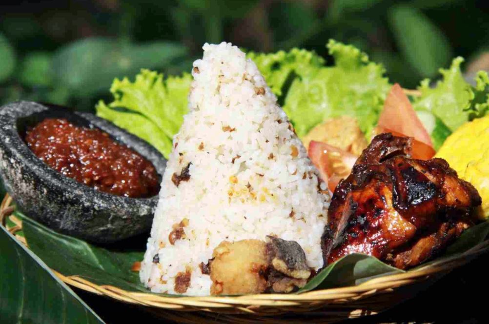 Detail Gambar Makanan Khas Jawa Barat Nomer 49