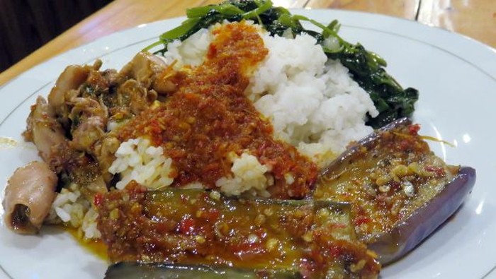 Detail Gambar Makanan Nasi Campur Nomer 3