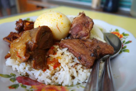 Detail Gambar Makanan Nasi Campur Nomer 6