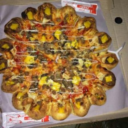 Detail Gambar Makanan Pizza Hut Nomer 54
