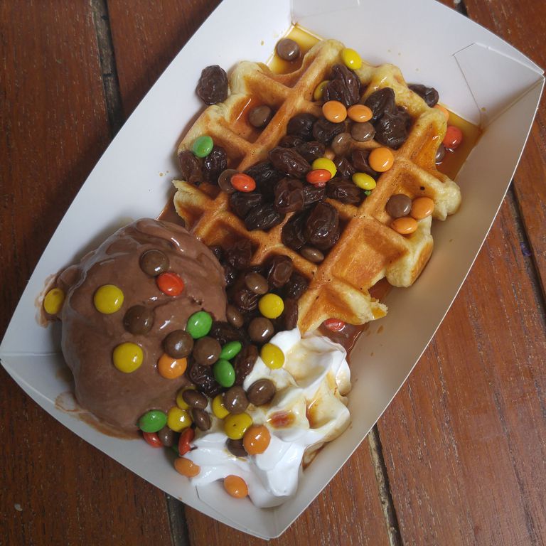 Detail Gambar Makanan Waffle Nomer 25