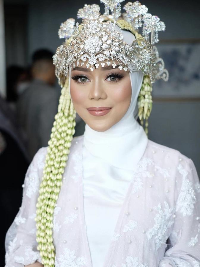 Detail Gambar Make Up Pengantin Nomer 24