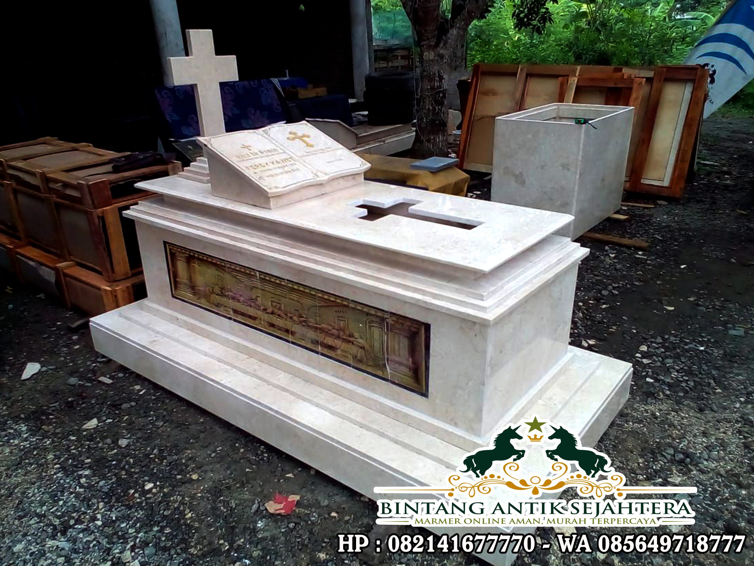 Detail Gambar Malaikat Di Makam Kristen Modern Nomer 9