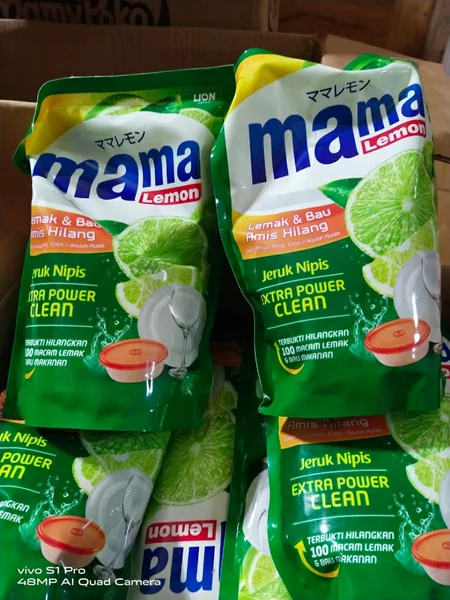 Detail Gambar Mama Lemon Jeruk Nipis Nomer 47