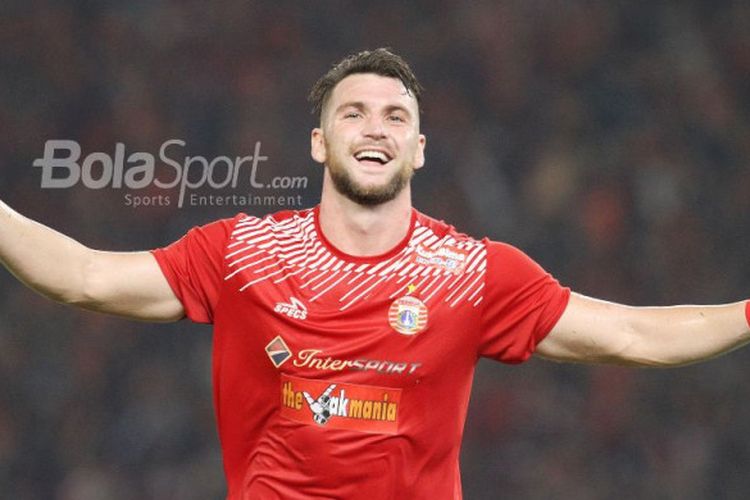 Detail Gambar Marko Simic Nomer 11