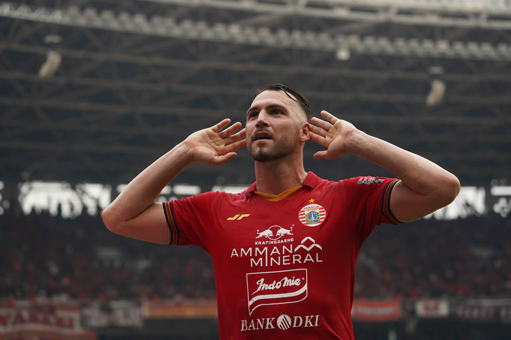 Detail Gambar Marko Simic Nomer 28