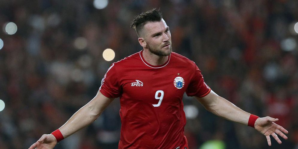 Detail Gambar Marko Simic Nomer 38