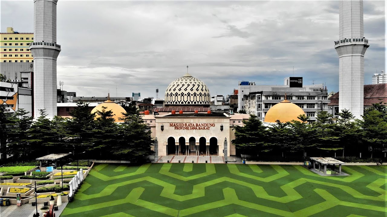 Detail Gambar Masjid Agung Bandung Nomer 23