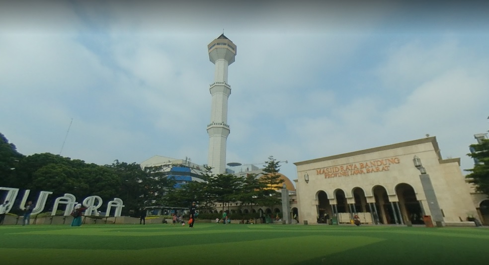 Detail Gambar Masjid Agung Bandung Nomer 31