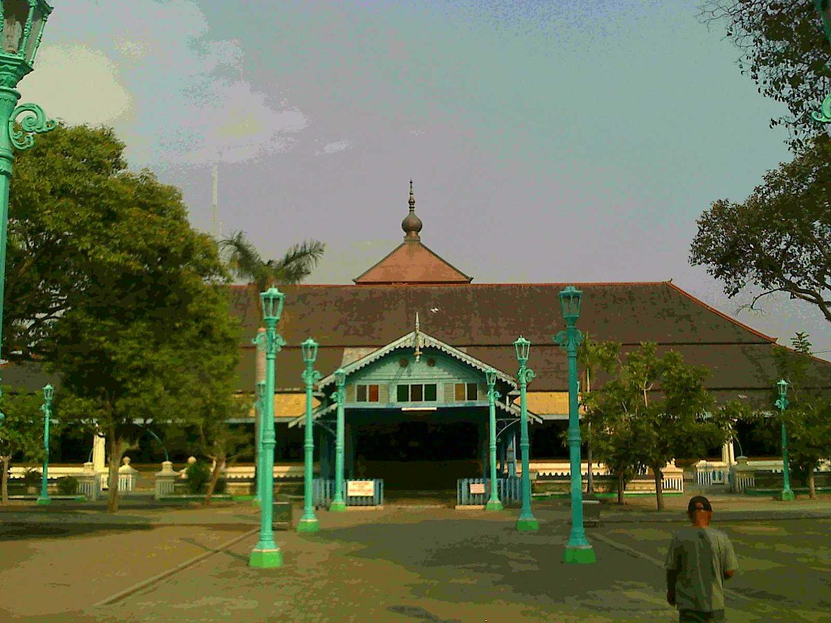 Detail Gambar Masjid Agung Keraton Nomer 2