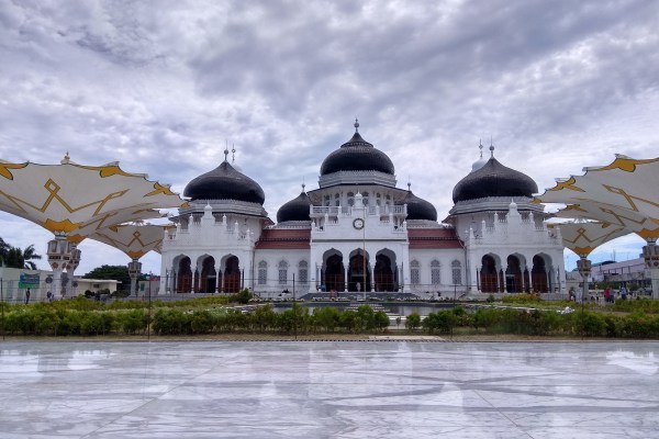 Detail Gambar Masjid Baiturrahman Aceh Nomer 10