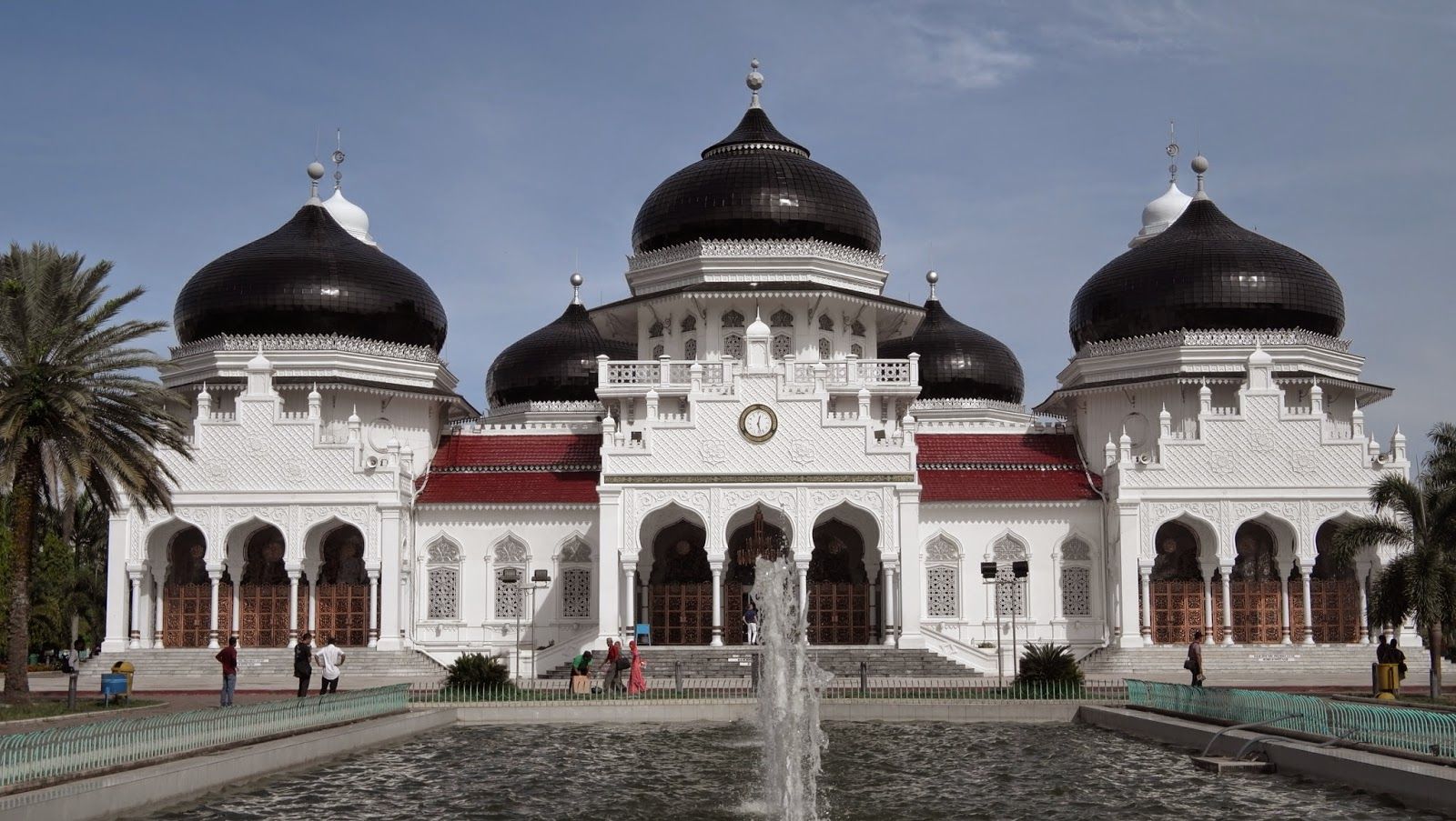 Detail Gambar Masjid Baiturrahman Aceh Nomer 29