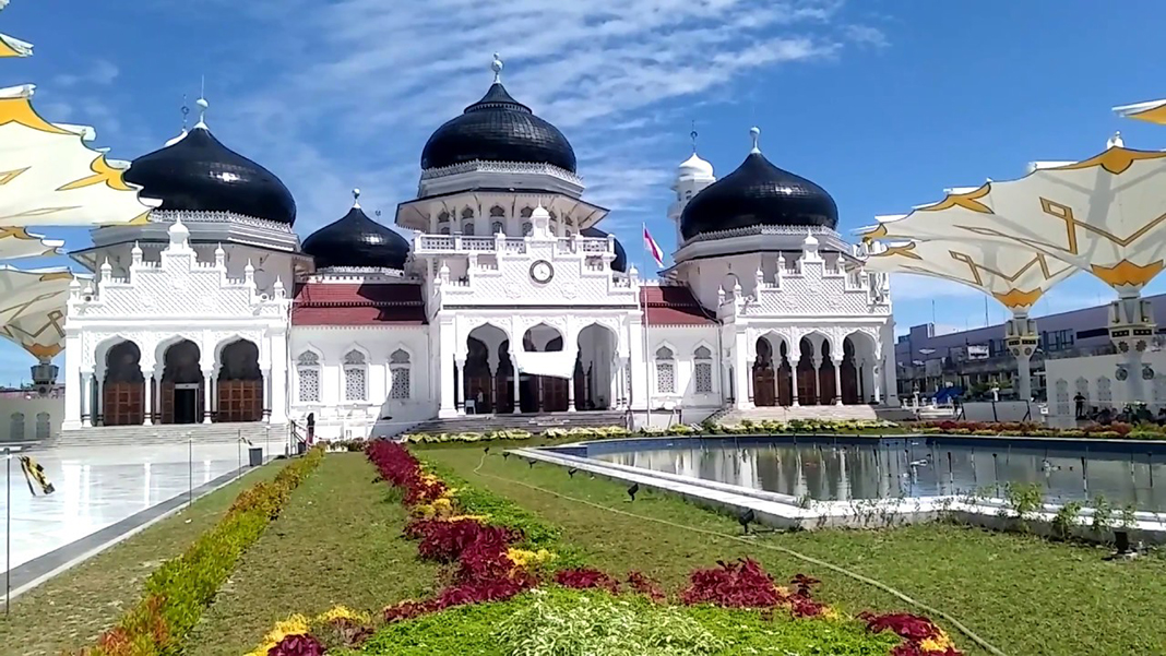 Detail Gambar Masjid Baiturrahman Aceh Nomer 42