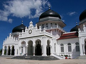 Detail Gambar Masjid Baiturrahman Aceh Nomer 7
