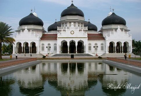 Detail Gambar Masjid Baiturrahman Banda Aceh Nomer 28