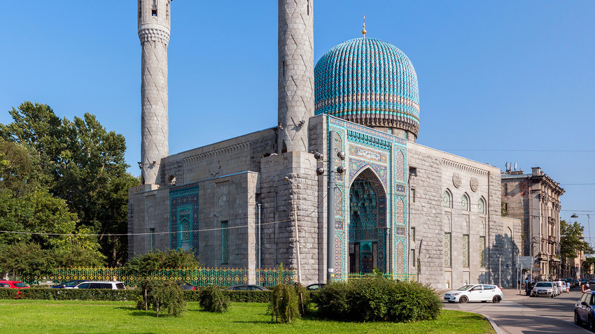 Detail Gambar Masjid Biru Nomer 25