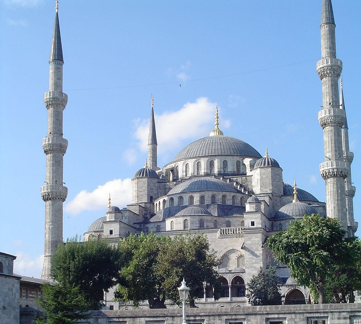 Detail Gambar Masjid Biru Nomer 4