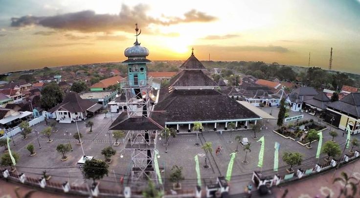 Detail Gambar Masjid Demak Jawa Tengah Nomer 13