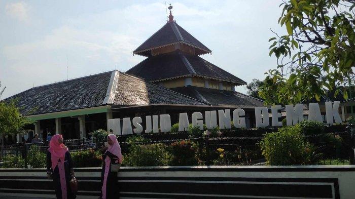 Detail Gambar Masjid Demak Jawa Tengah Nomer 34