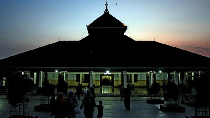 Detail Gambar Masjid Demak Jawa Tengah Nomer 36