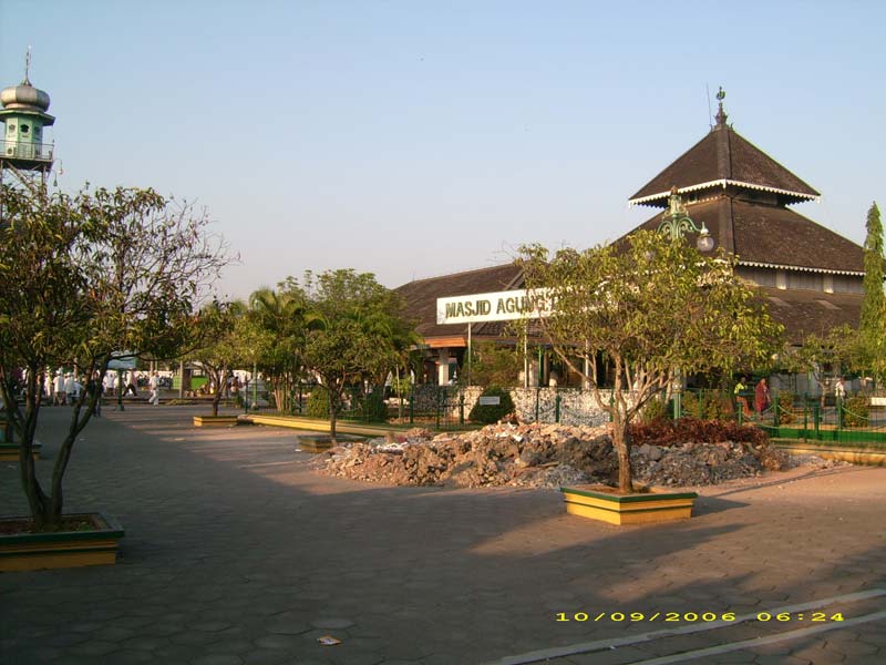 Detail Gambar Masjid Demak Jawa Tengah Nomer 40