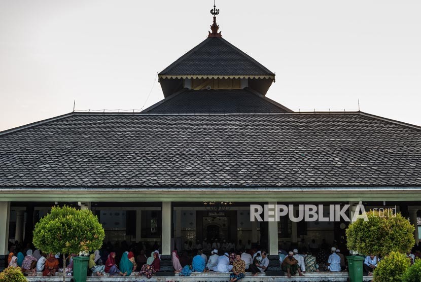 Detail Gambar Masjid Demak Jawa Tengah Nomer 8