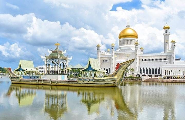Detail Gambar Masjid Di Brunei Darussalam Nomer 13