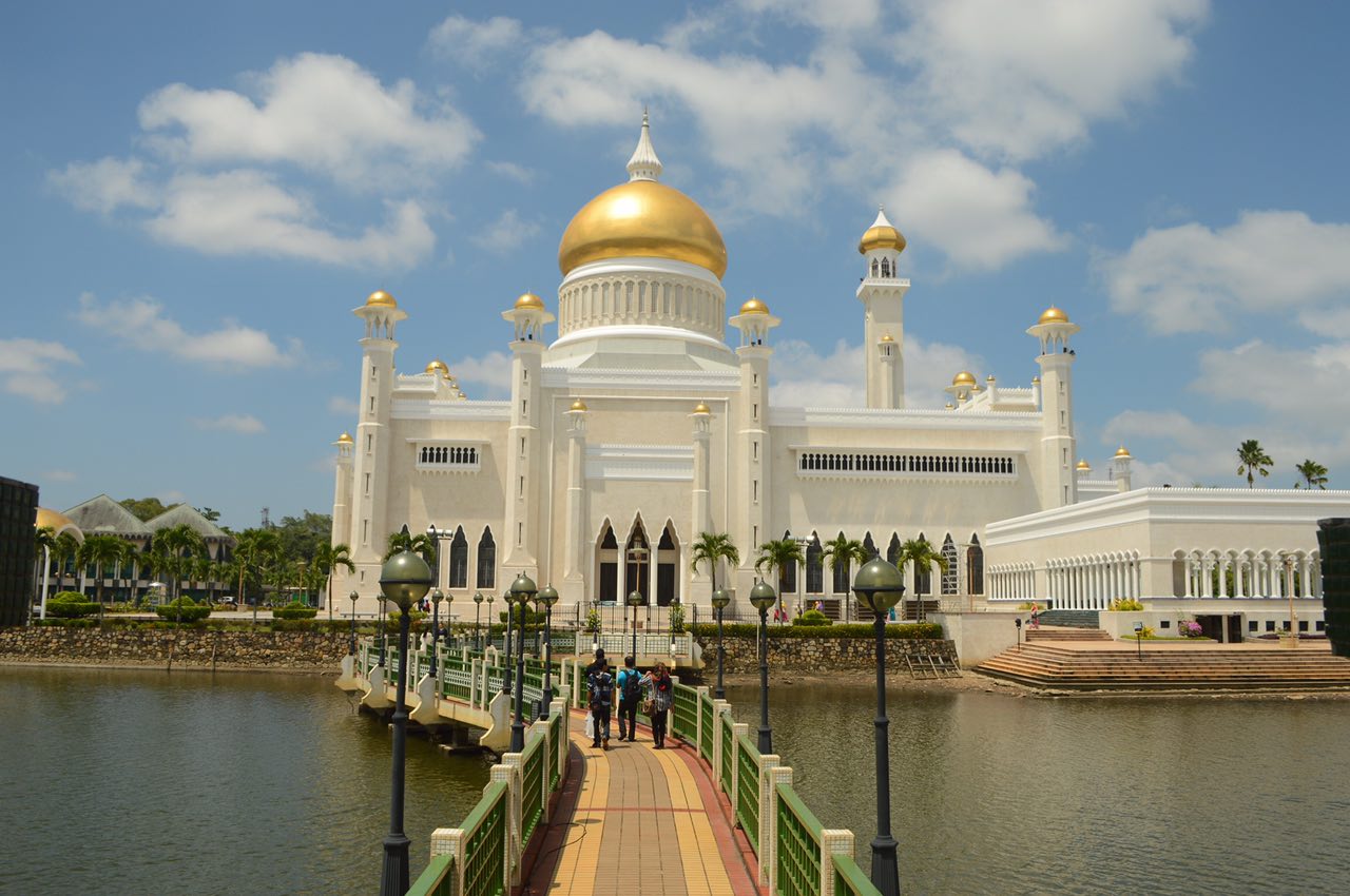Detail Gambar Masjid Di Brunei Darussalam Nomer 15