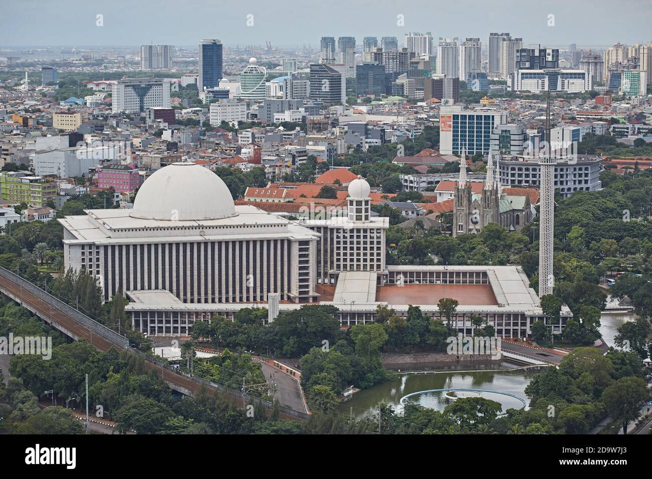 Detail Gambar Masjid Di Jakarta Nomer 17