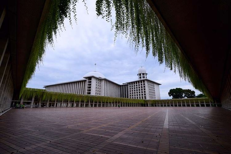 Detail Gambar Masjid Di Jakarta Nomer 47