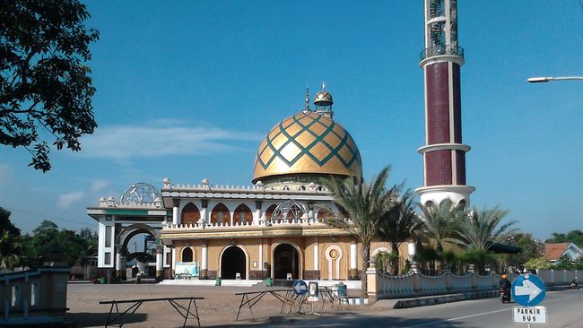 Detail Gambar Masjid Di Madura Nomer 15