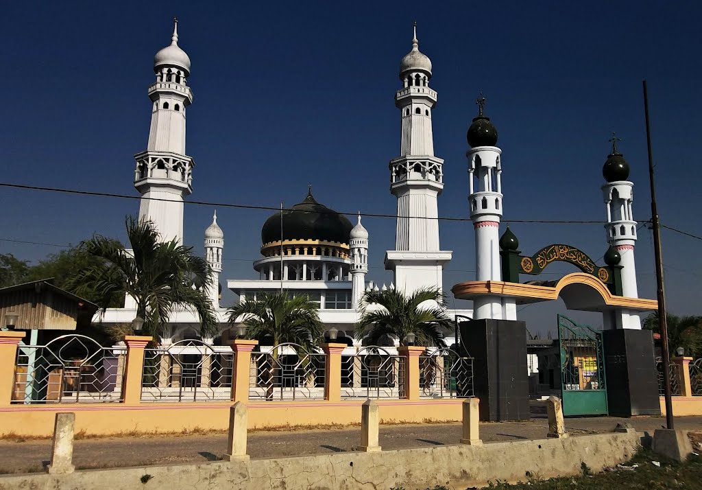 Detail Gambar Masjid Di Madura Nomer 17
