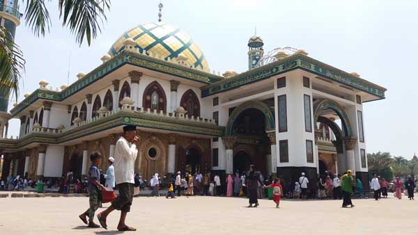 Detail Gambar Masjid Di Madura Nomer 36