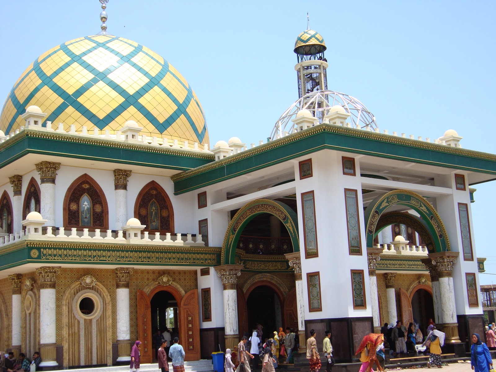 Detail Gambar Masjid Di Madura Nomer 44