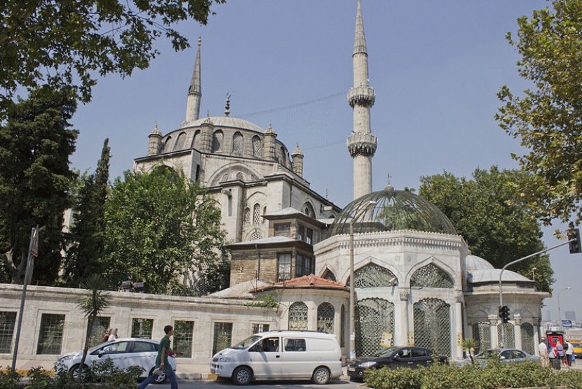 Detail Gambar Masjid Di Turki Nomer 36