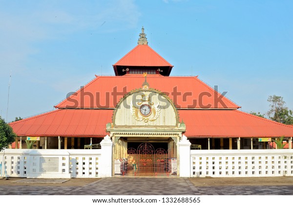 Detail Gambar Masjid Gedhe Kauman Nomer 2