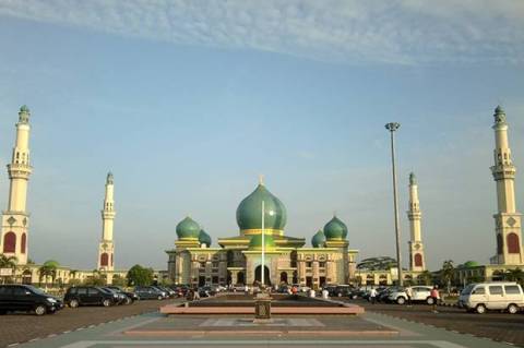 Detail Gambar Masjid Kartun Gambar Pramugari Kartun Nomer 21