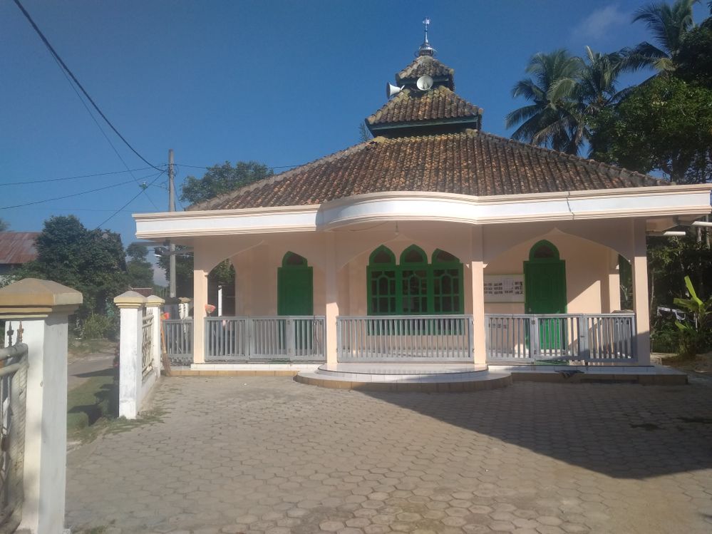 Gambar Masjid Kecil - KibrisPDR