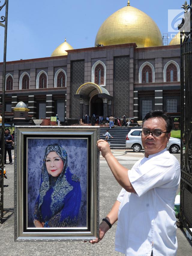 Detail Gambar Masjid Kubah Emas Depok Nomer 22