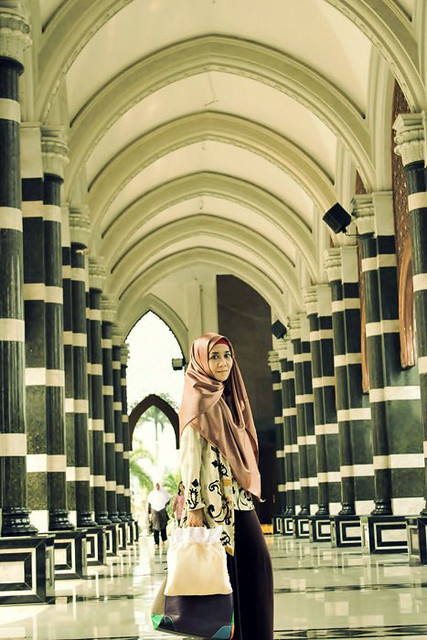 Detail Gambar Masjid Kubah Emas Depok Nomer 45