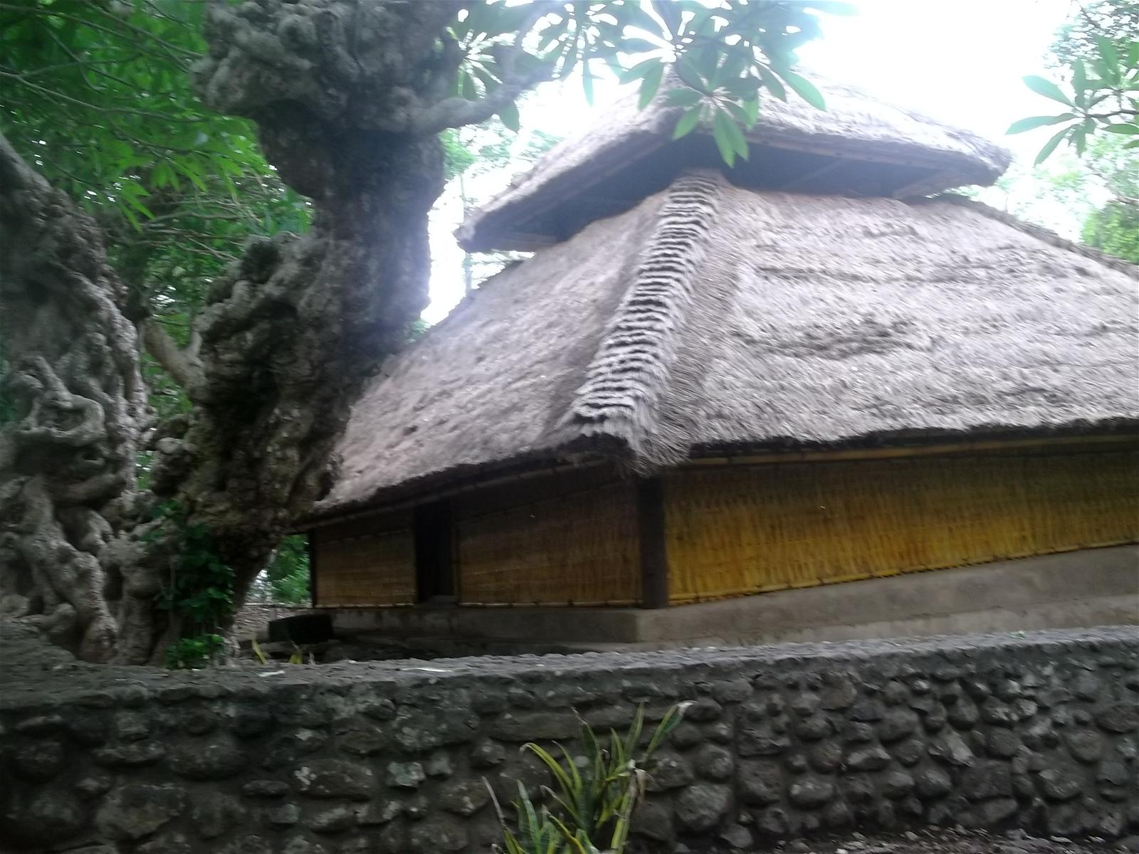 Detail Gambar Masjid Kuno Dasan Bilok Bayan Nomer 6