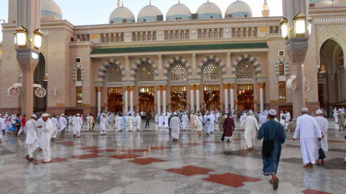 Detail Gambar Masjid Madinah Terbaru Nomer 17