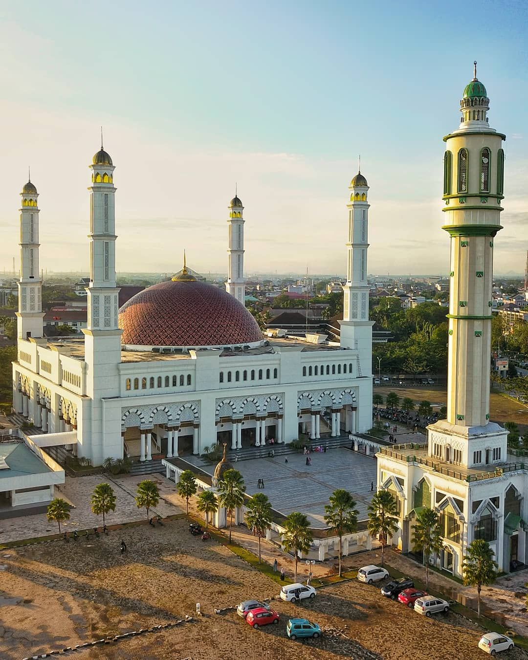 Detail Gambar Masjid Mujahidin Pontianak Nomer 4
