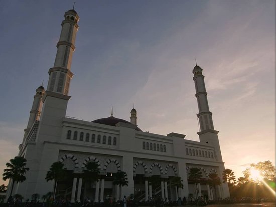 Detail Gambar Masjid Mujahidin Pontianak Nomer 35