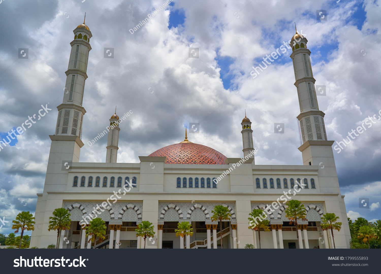 Detail Gambar Masjid Mujahidin Pontianak Nomer 36