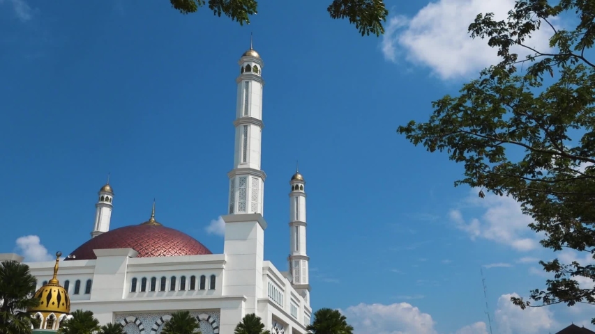 Detail Gambar Masjid Mujahidin Pontianak Nomer 37